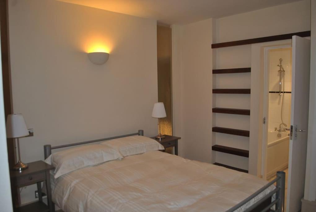 Awesome Apartment In The Heart Of Camden Town Londres Exterior foto